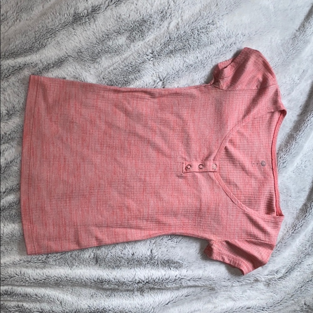 Pink basic tee
